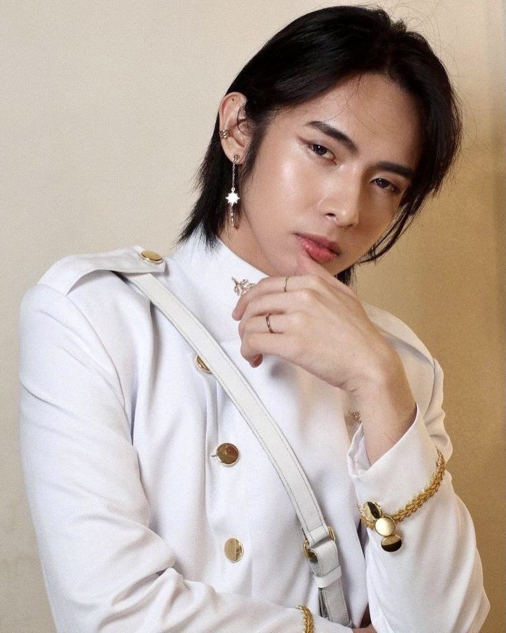 mojajangmeow's tweet photo. alam ko mahirap magmaintain ng long hair.. pero miss ko lang talaga to. 🥹 https://t.co/K080fa0UZP