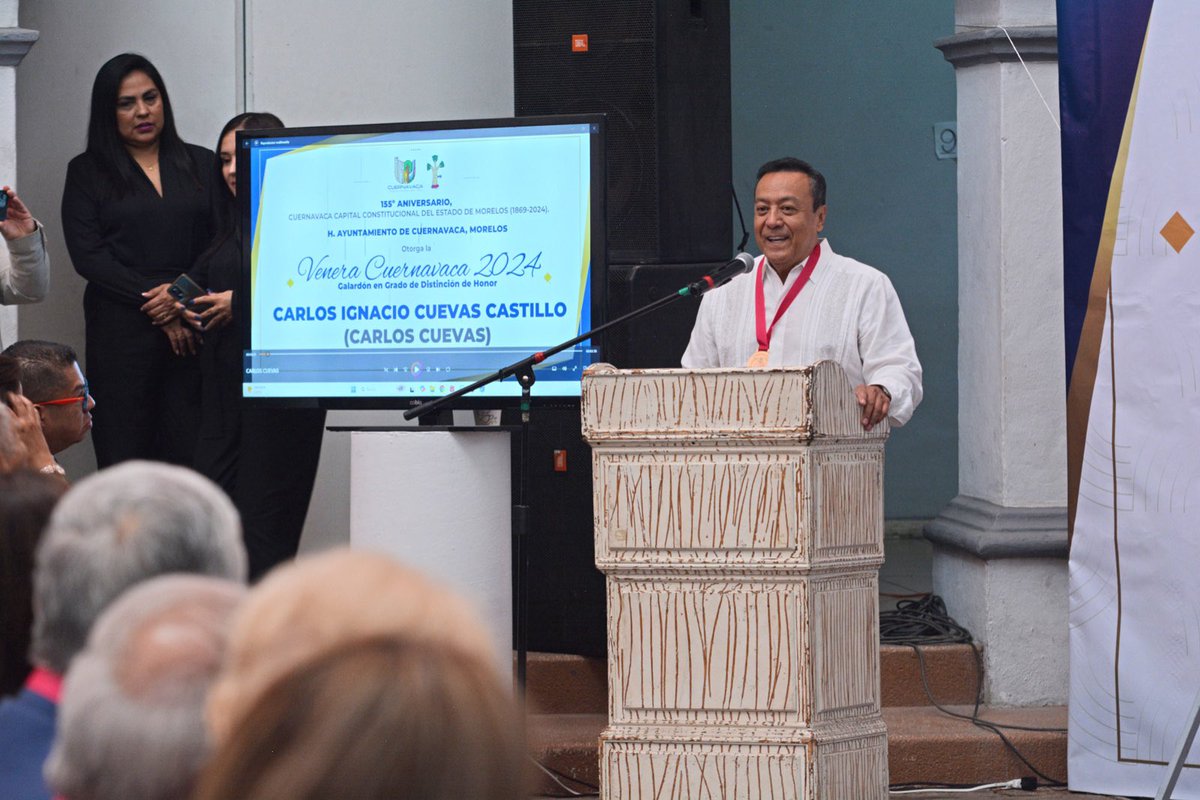 carlos_cuevas's tweet image. Gracias al @CuernavacaGob por tan distinguido galardón #veneracuernavaca2024 por mi labor y trayectoria cumplidas, dando lustre a Cuernavaca.

Gracias alcalde #joseluisuriostegui
al honorable Cabildo a la regidora Mireya Delgado
Gracias a mi tierra adoptiva Cuernavaca.