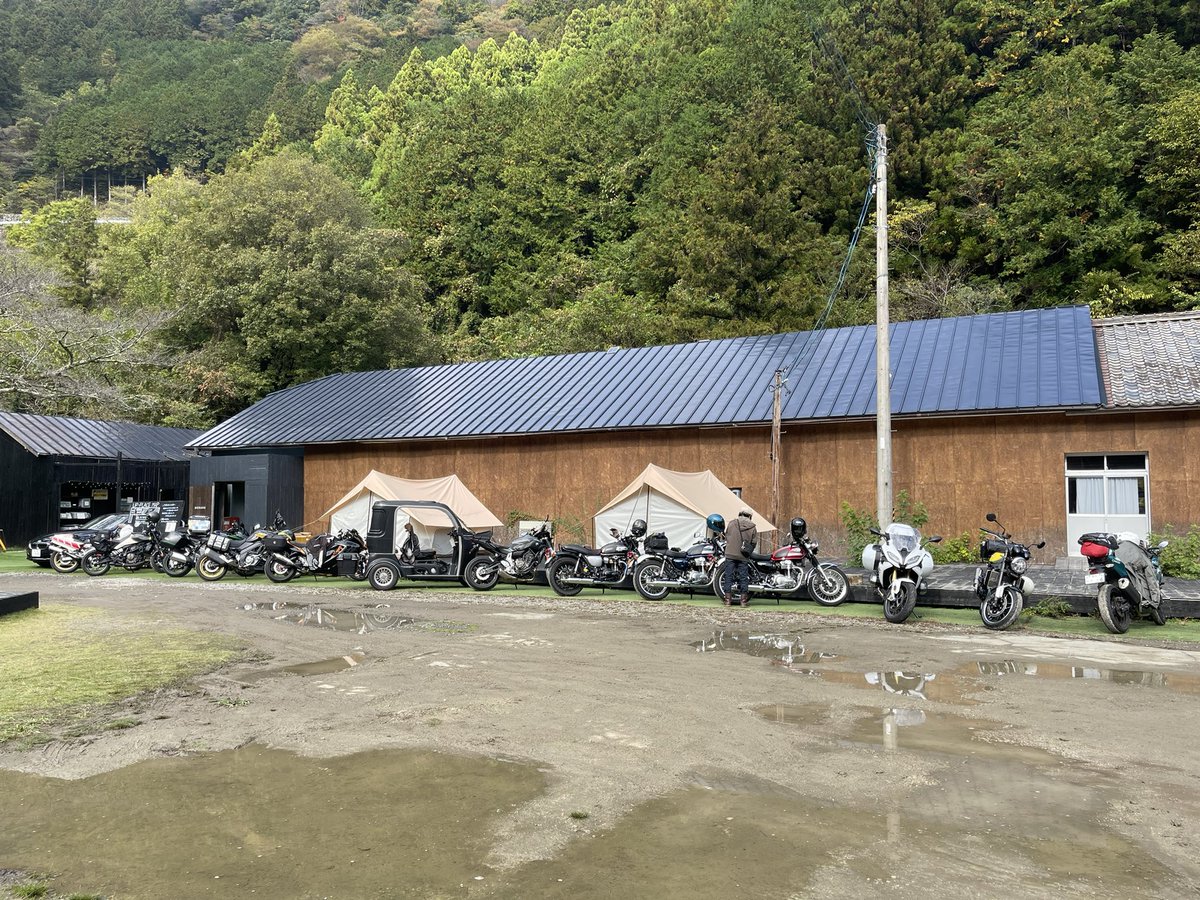 darren_rx8's tweet photo. カッコいいバイクがいっぱいの中…異質な乗り物が１台🛺
#mi_cafe
#up_place
#黒柴コーヒー https://t.co/eUDSNZfc6l