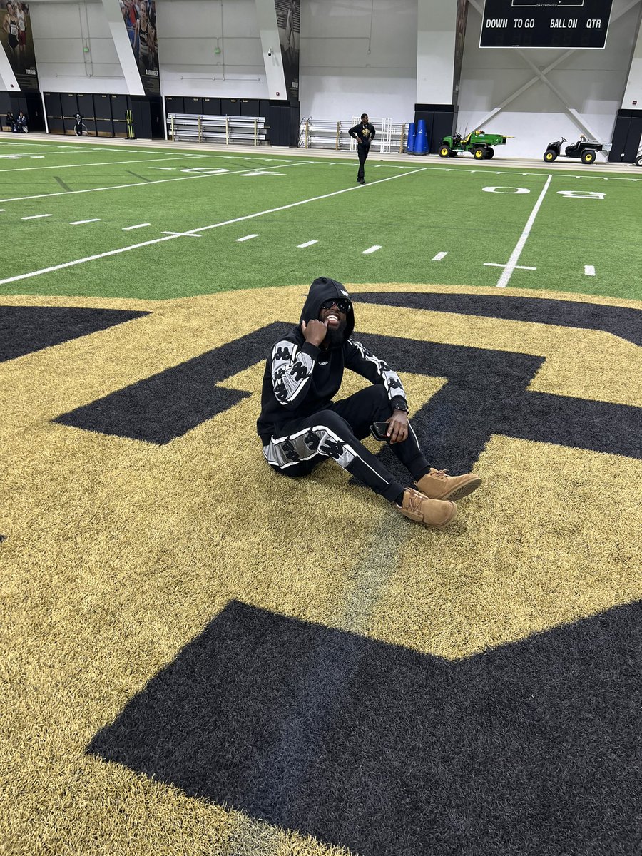 AyoRalphh's tweet image. In my Prime, just like Shedeur Sanders