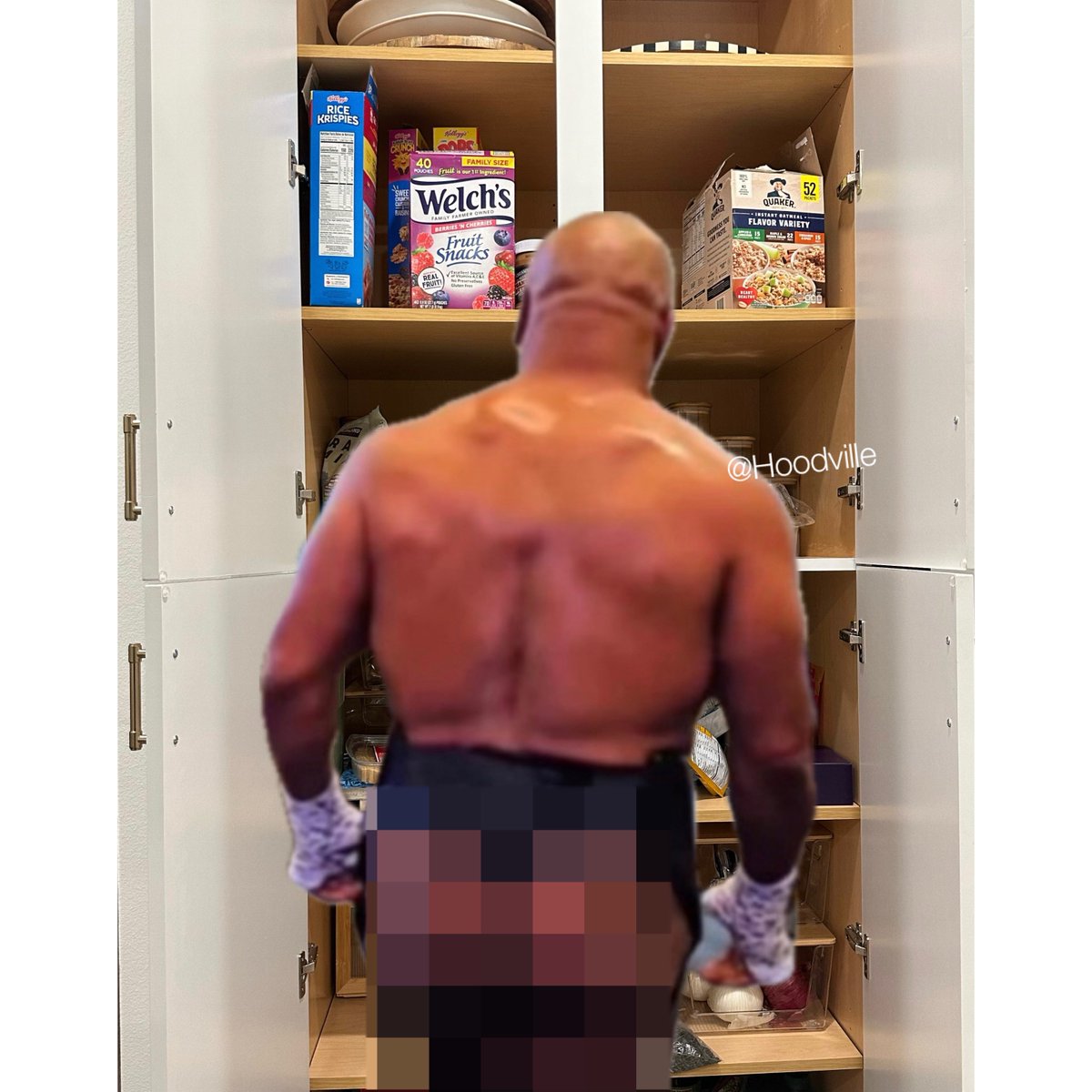 Hoodville_'s tweet photo. Me in her kitchen at 2:37 am trying to find her sons fruit snacks https://t.co/u2pHWvFy9S