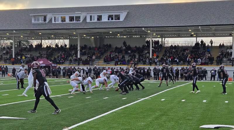 Final:

Joliet Catholic - 43
Peoria - 8

The Hilltoppers advance to the IHSA Semifinals and will host Morris at Joliet Memorial Stadium next Saturday at 2 p.m. 

Herald-News - Shaw Local &gt;&gt; shawlocal.com/friday-night-d…