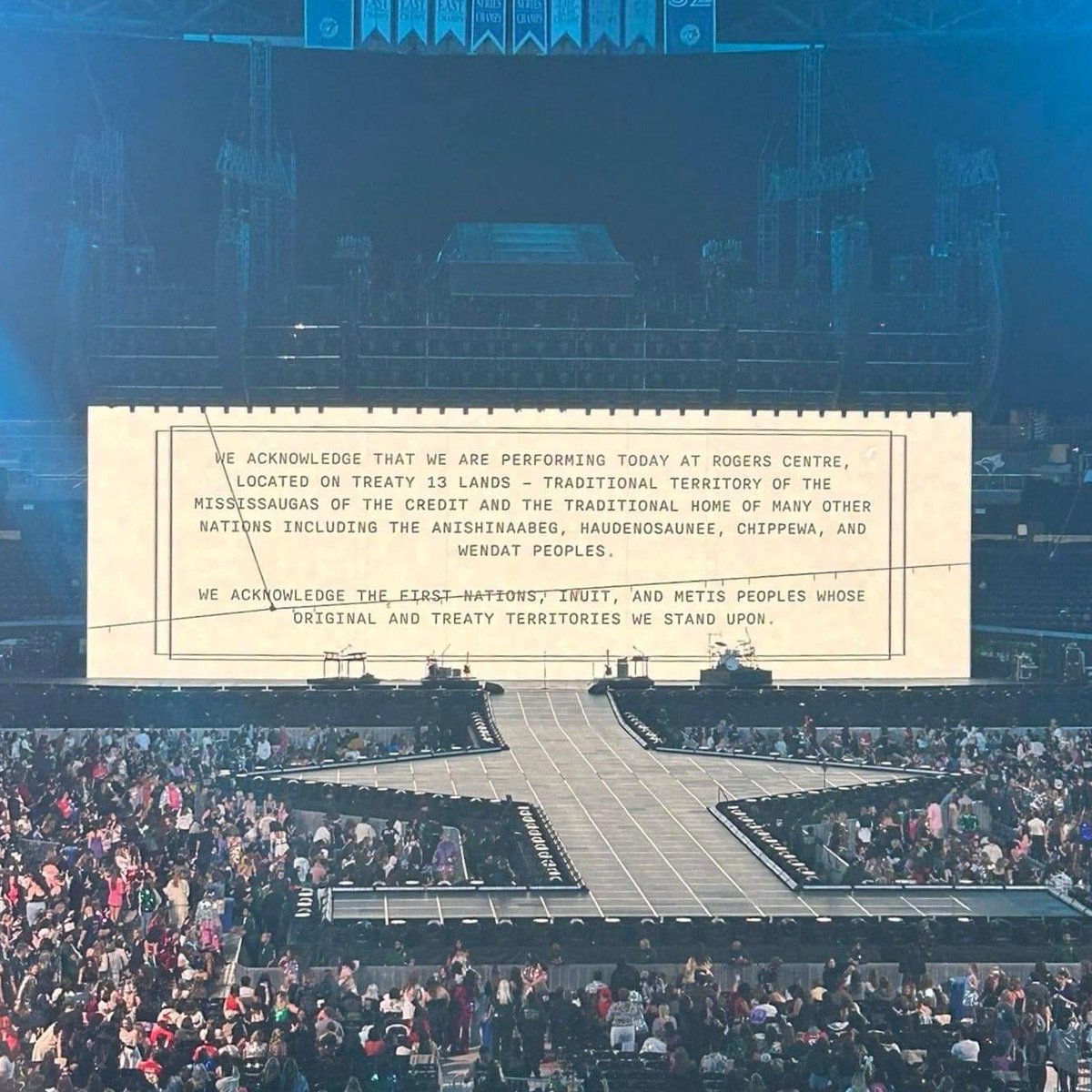 TheSwiftSociety's tweet photo. ‼️ | Taylor Swift's Toronto concerts feature a land acknowledgment that pays tribute to Indigenous peoples. #TorontoTSTheErasTour https://t.co/wjA6e1VYxK