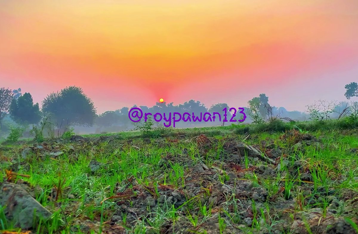 सुबह के राम राम दोस्तो..🙏
केसे है आप लोग ..??
सोए ही है या घूमने गए है दोस्तो..
हम तो घूम के आगये ....🥰