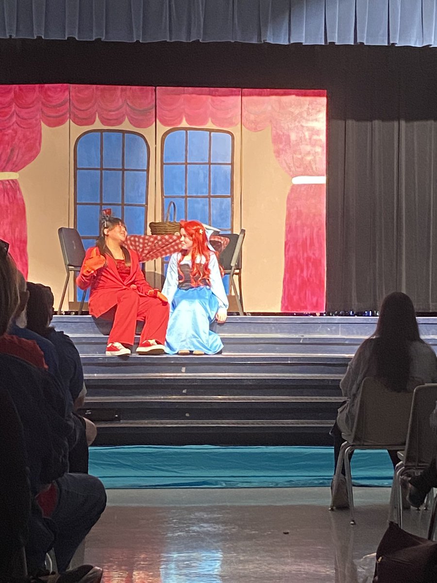 curtiscougars's tweet photo. Congratulations to the cast and crew of The Little Mermaid Jr! What an amazing show! @curtiscougars https://t.co/Hxagzz4vVV