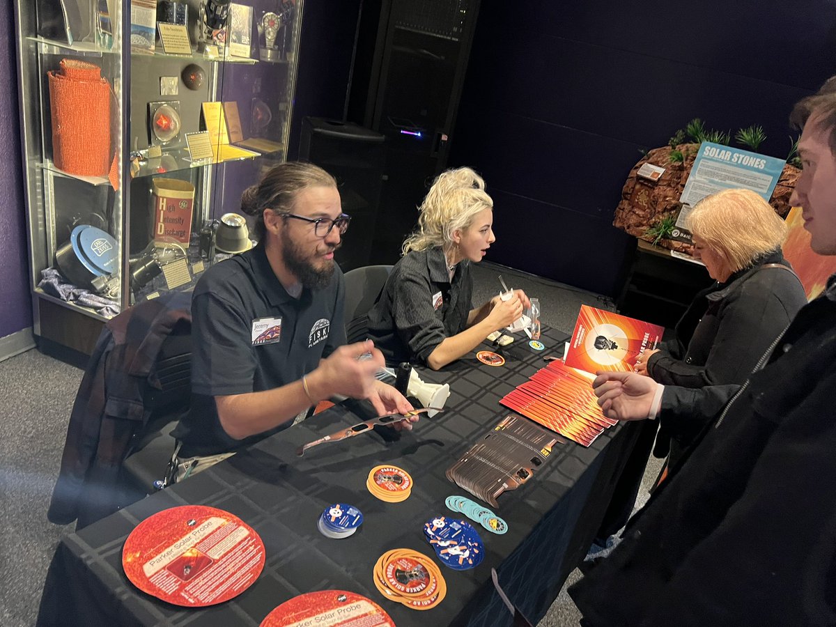 TroyCline's tweet photo. Special thanks to the FISKE Planetarium at the University of Colorado Boulder for hosting a wonderful Parker Solar Probe talk and movie premiere! Additional thanks to the PUNCH mission!

https://t.co/pXeXBPcKbt https://t.co/7yFf8YkM85