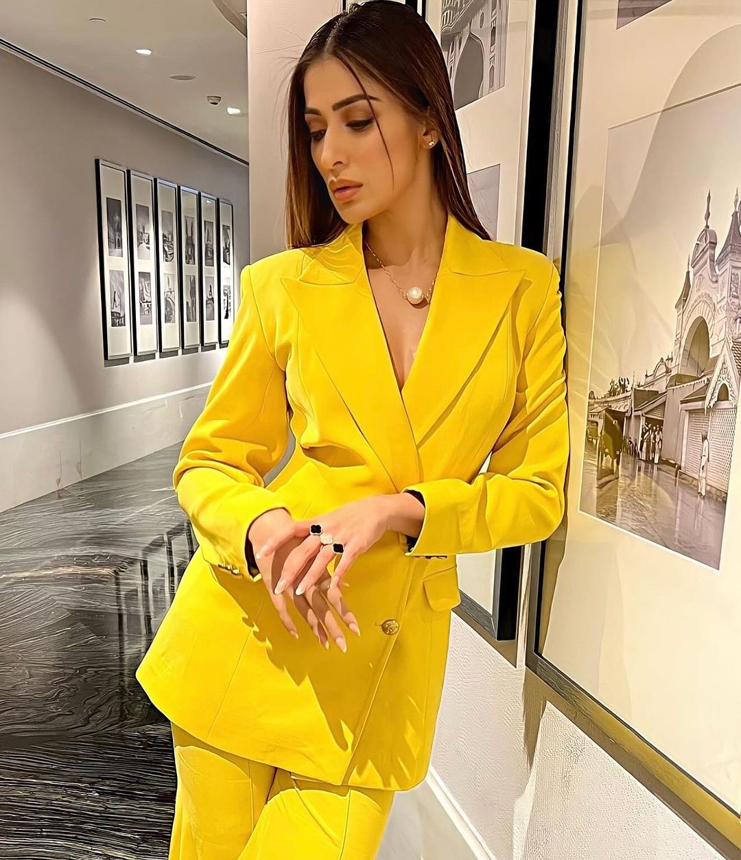 GcjvHwlW8AELA05?format=jpg&name=large