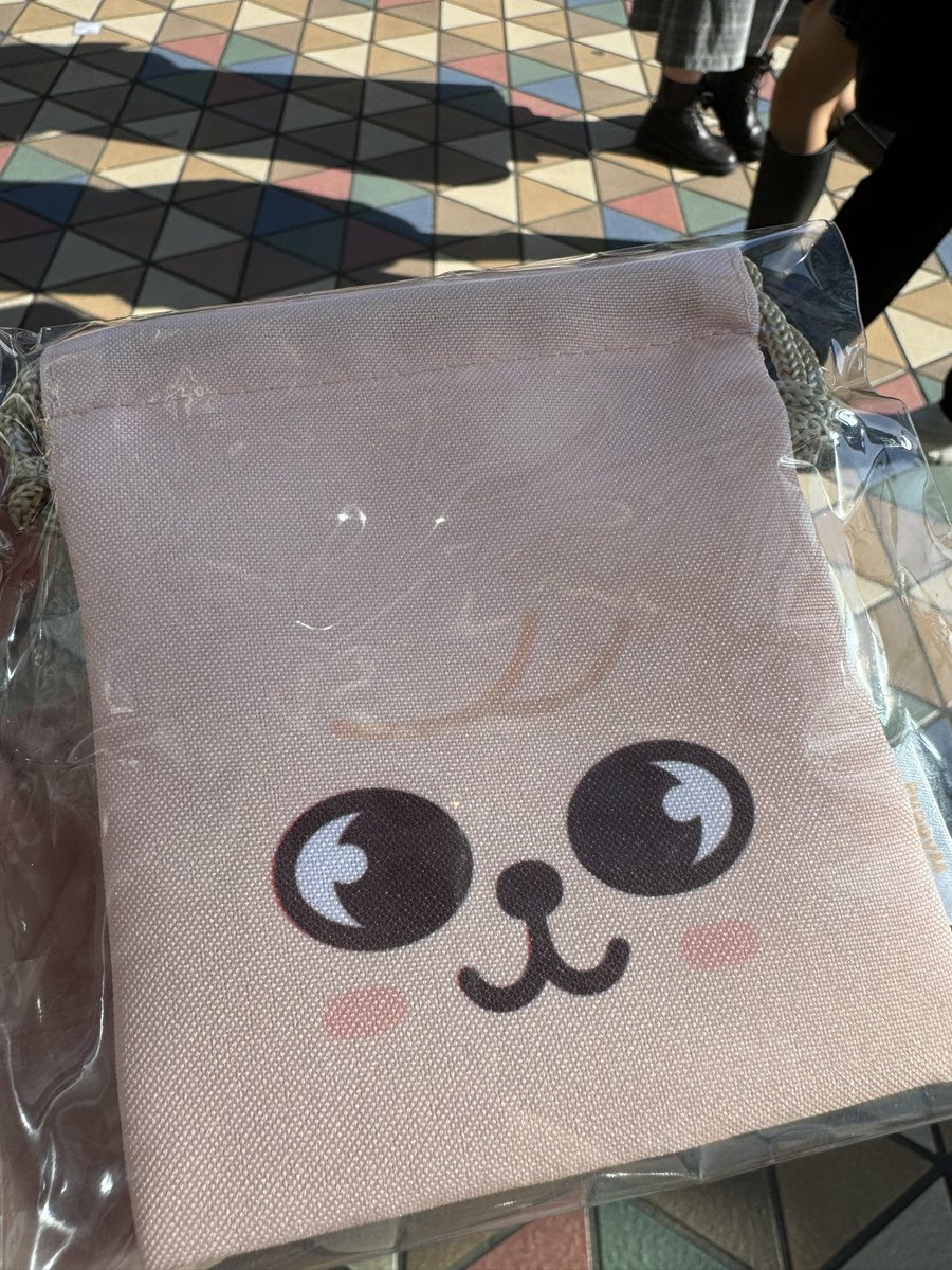 めろ ん ぱん🍞 tweet media