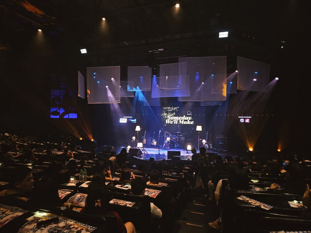 cesscloud11's tweet photo. Di ko pa rin maput into words how amazing last night was. Eternally grateful for @TheRidleysMusic, their team, and the community. You've made such a wonderful HOME for us. We will be here to support you reach more dreams 🌌 You deserve all these greatness and more 🫶 #SWMAH https://t.co/RehWi3fKQb