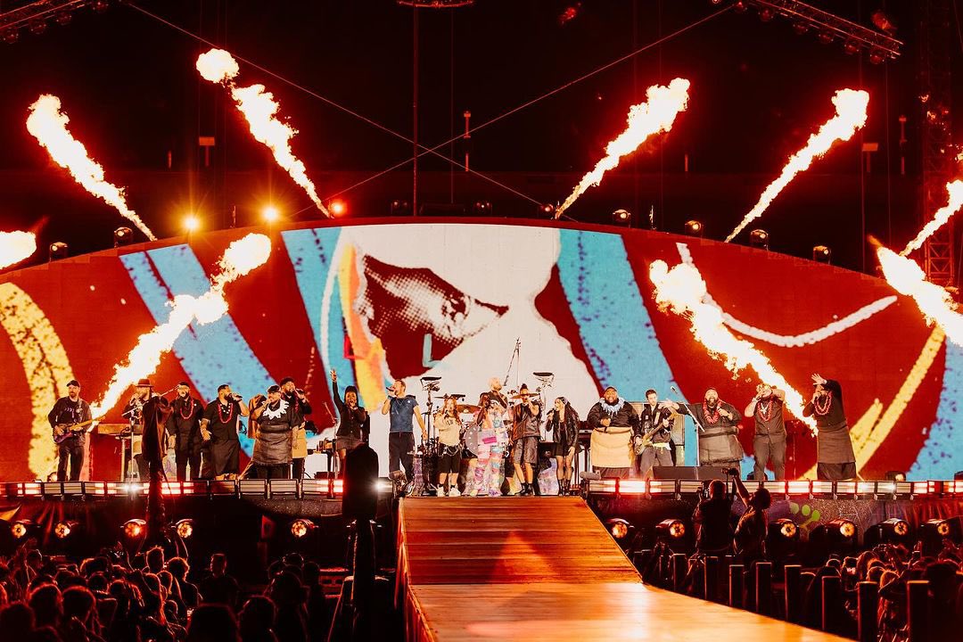 Ponifasio_Samoa's tweet image. Coldplay x This Is Our Home

“Pray for indigenous people all over the world”