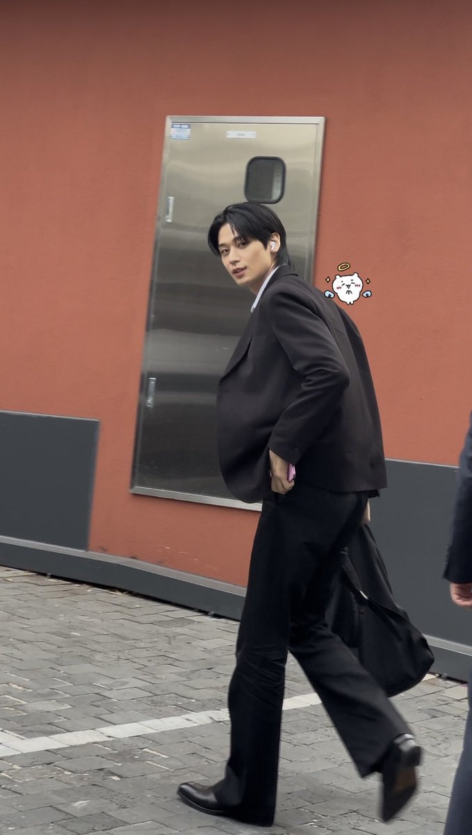 nxxvaz_'s tweet photo. 띠발 미쳤다 https://t.co/tkVDwGol7R
