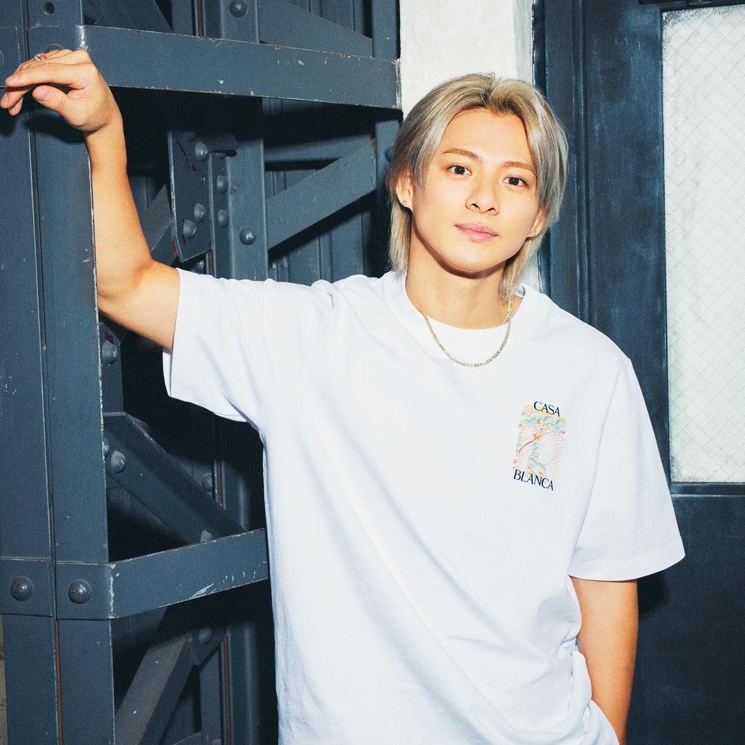 diary_since2021's tweet image. #Number_i 結成1周年の会報の衣装だね❤️💜🩵
既視感あったからすぐに分かったよ✨
時差だけど物凄く嬉しい🥰
ありがとう🫶
#TheNumbers
#Number_i_1stAnniv.
#Numbering
#ShoHirano #YutaKishi #YutaJinguji