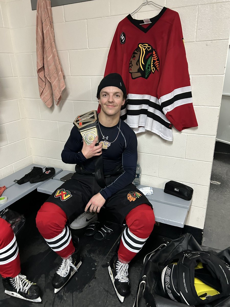 We come out of the weekend with 4 points to start the year with 10-2 victory over Cote. Hayden Wiebe gets the belt with his first 2 goals as a Warrior!