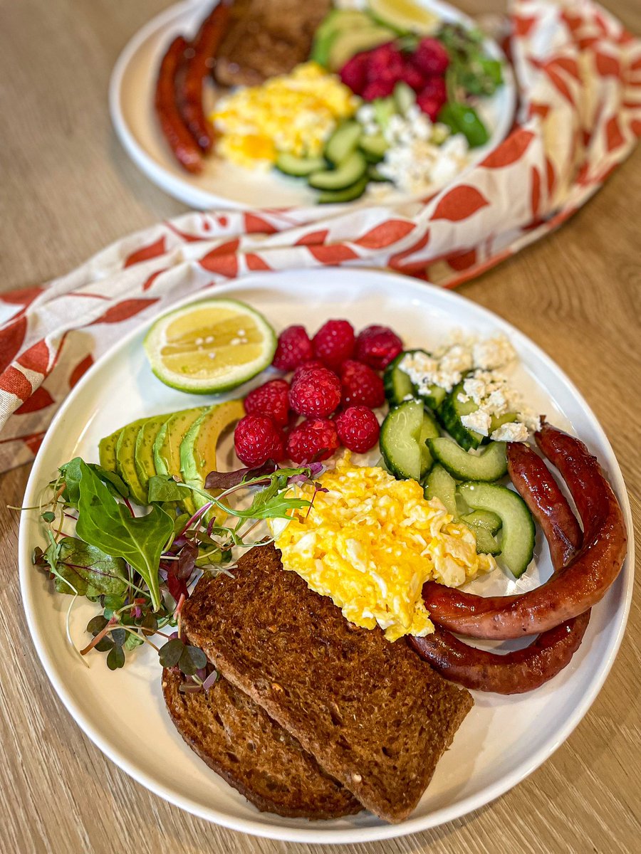 ChefLindaMni's tweet photo. Breakfast Is Ready lets eat. 🧇🧀🥐🥯🍳🥓#FoodForTheSoul #Chef #BreakIsImportant #MissUniverse2024 https://t.co/oRGEjQAMiE