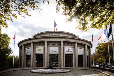 tduverger's tweet image. Demain au Conseil économique, social et environnemental à Paris, nous organisons un colloque sur « La France qui essaie ».

J’y animerai une belle table-ronde sur la démocratie économique pour renforcer la place des travailleurs dans les entreprises.

👉 jean-jaures.org/agenda/la-fran…