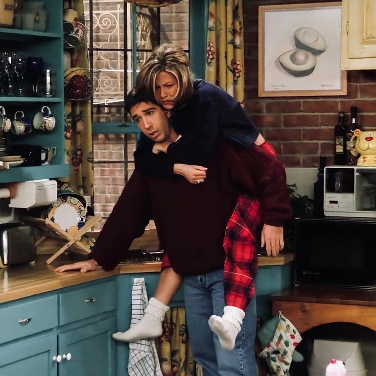 corumbalesi's tweet photo. Rachel Green &amp; Ross Geller https://t.co/pLTXat9lvS