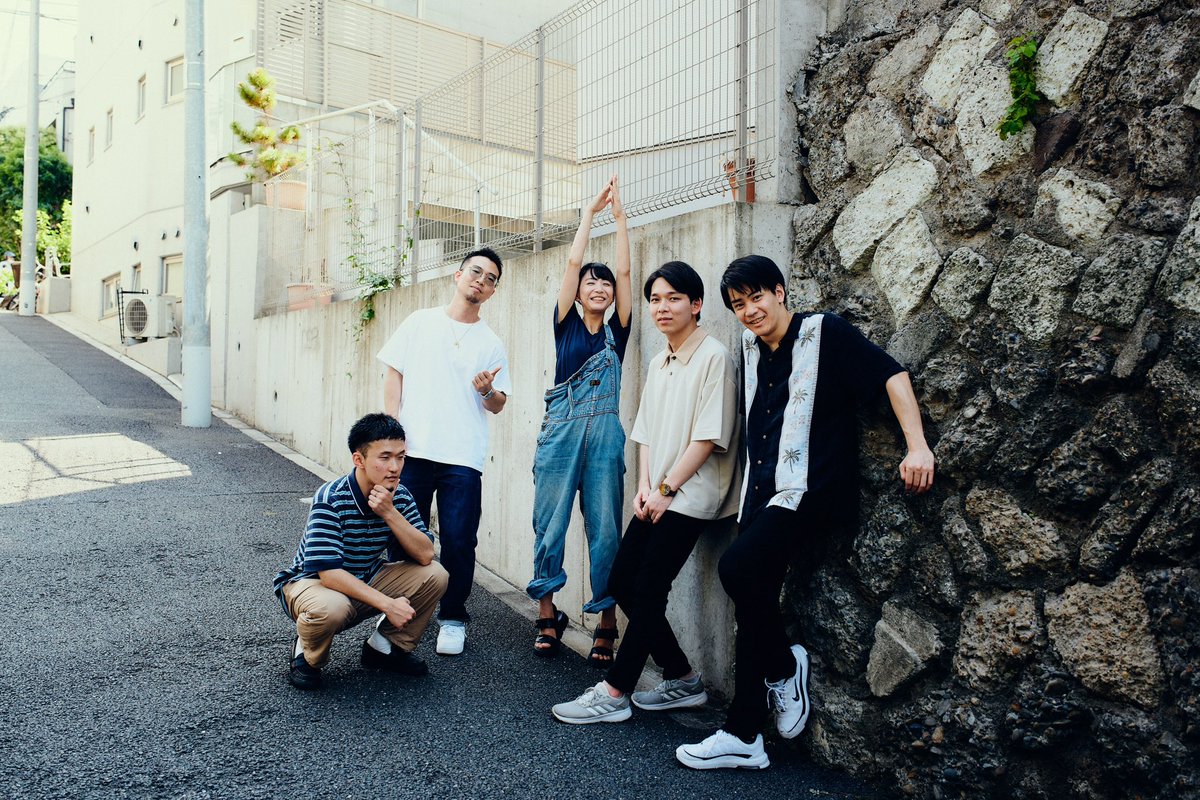 namiuchi_lab's tweet photo. 🏄‍♂️出演者④🏄‍♀️
Namiuchi Lab.

今回の企画とトリを務めます、ナミウチラボです！
昨年EP「栞」を出して1年間、制作をしつつもこれまで出会った仲間や繋がりを深めていく期間になりました。
Open Lab. #2 は、そんな2024年の活動を象徴するイベントになりそうでワ���ワクしております！
乾杯しましょう！ https://t.co/x96Qfyzc9n
