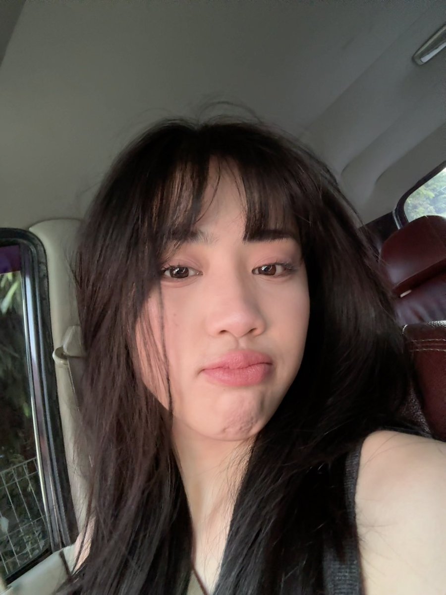 AM_EllaJKT48's tweet photo. soreeeee https://t.co/WlcATEjAby