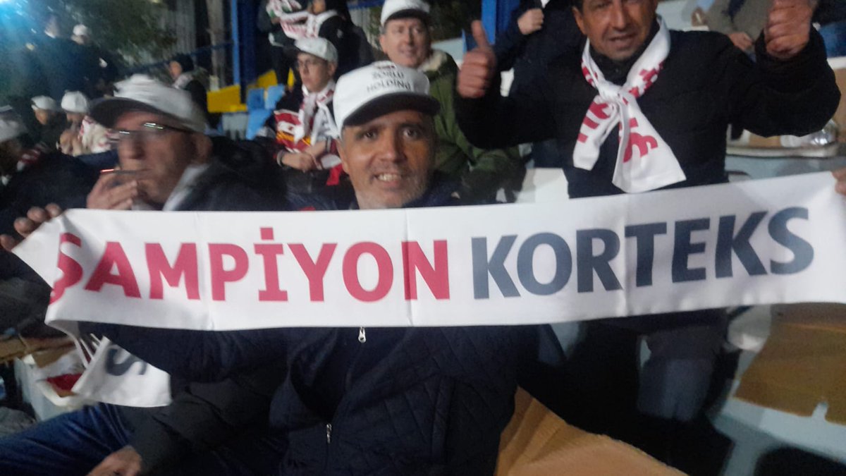TeksifSen's tweet photo. 18. BOSİAD Futbol Turnuvasında finale yüklesen Korteks Mensucat işyeri futbol takımımız 16 Kasım Cumartesi günü Ali Osman Sönmez Spor Tesislerinde oynanan final karşılaşmasında Rollmech Automotive takımı ile yaptığı maçı 2-0 kazanarak turnuva şampiyonu oldu.

#Şampiyon #Korteks https://t.co/HNN38Ewmwk