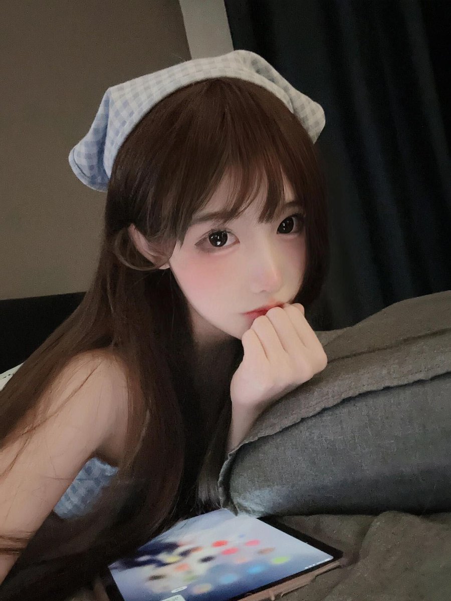 #上海
真实05年🇬🇧幼态脸
🔹雪白皮肤细腻 无整纯天然
🔹韩漫身材 水多会夹 外纯内骚
🔹皮肤白嫩 身材高挑 腰细翘臀
🔹首次下水 紧致水多 处女体验
🔹性格温柔 声音动听 乖巧懂事
Q：755749190
V：beizhe13
✈️:https://t.co/XGBWQiEQgX https://t.co/c8keNHakuD