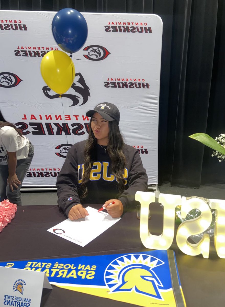 Congratulations to our girl <a href="/leatasherlin07/">LeataSherlin_2025</a> for signing her NLI with <a href="/SanJoseStateSB/">San José State Softball</a>   So proud of you !!