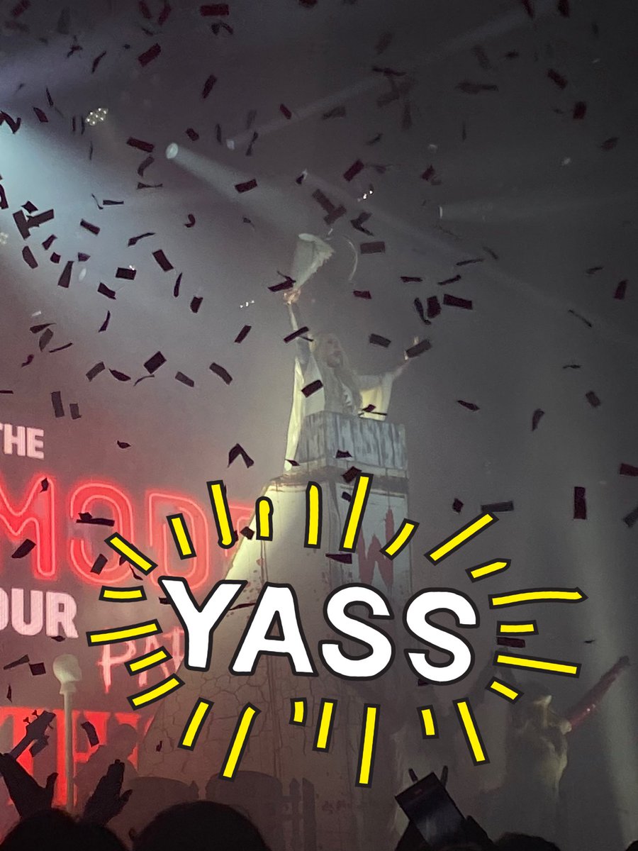 ARCADlABAYS's tweet photo. omg this fatass confetti BUT TAYSYSYAYSYA https://t.co/9XAXQ7TLz1