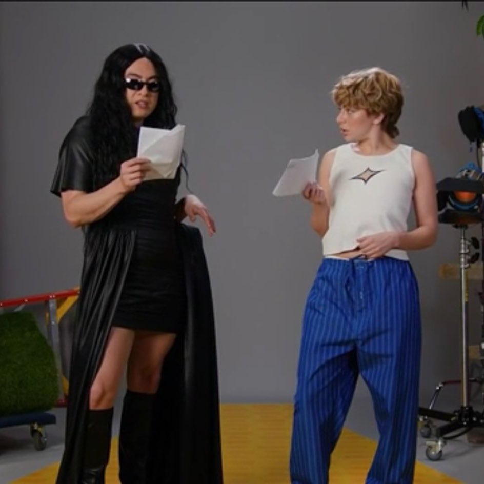 PopBase's tweet photo. “I’m not a witch, I’m a top

— Charli xcx as Troye Sivan auditioning for ‘Wicked’ during SNL sketch. https://t.co/Dkjb28zhct