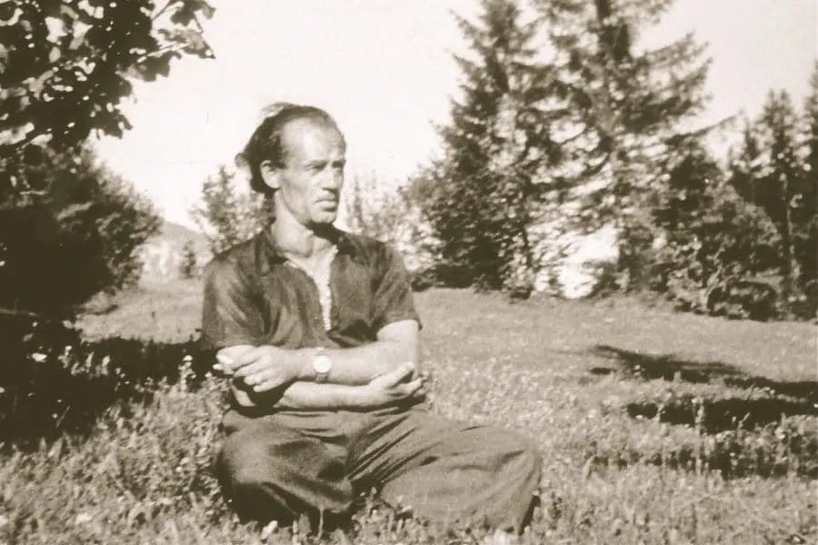 GroeningQuotes's tweet image. …You would say you take a good look at nature. When you observe nature really carefully, you will feel, and soon perceive, that those evil thoughts have left you. By observing in this way you have already made a connection to God.

– Bruno Groening

#BackToNature #BackToGod