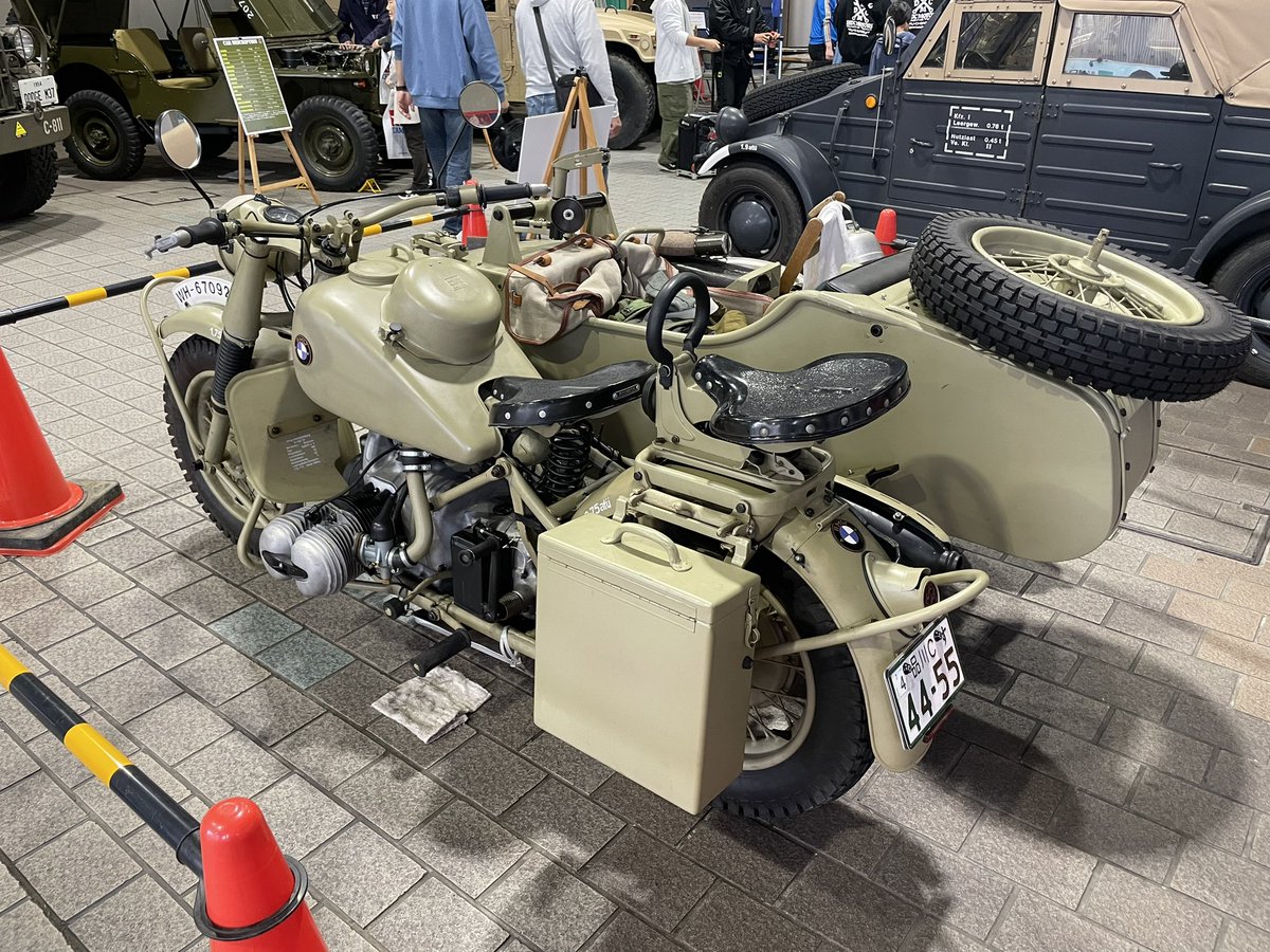 DanBlueselect's tweet photo. Incredible😎 #BMW #R75 https://t.co/r1DAip2MKw