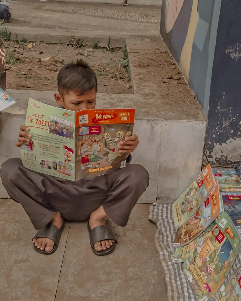 Rumah Literasi tweet media