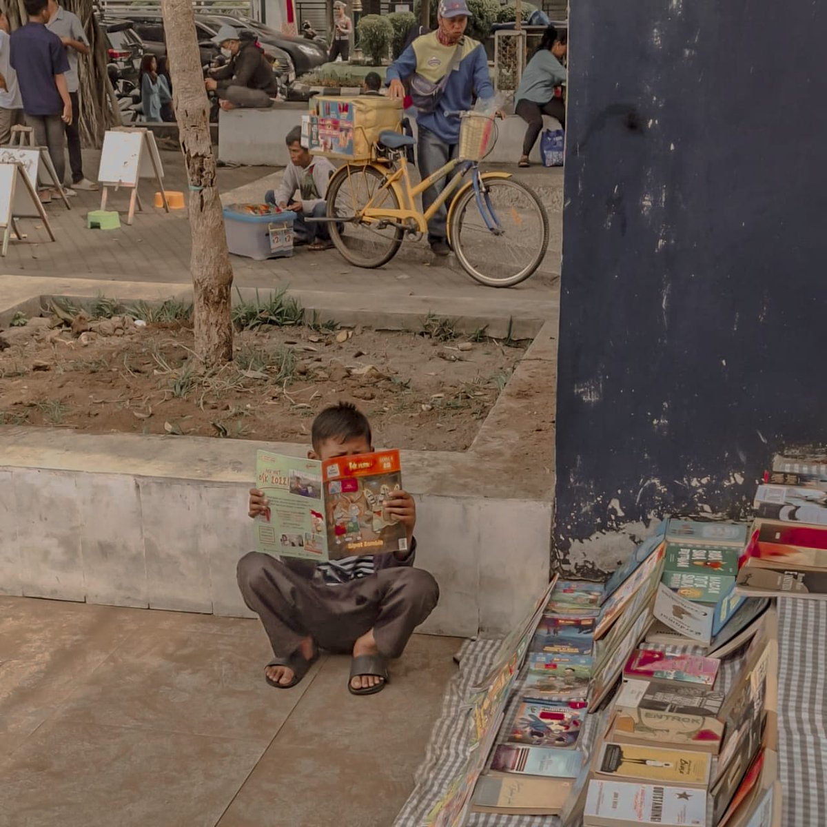 Rumah Literasi tweet media