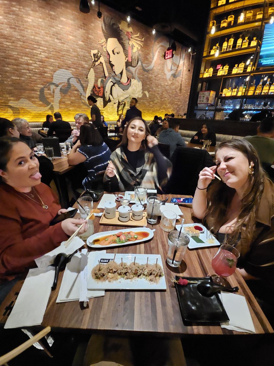 Had an amazing night with amazing people. Love ya <a href="/0xbrooke_/">Brooke</a> <a href="/itsmommymilkers/">mommy milkers</a> <a href="/scotchysnipes/">scotchysnipes</a> @Z444DDY 💞