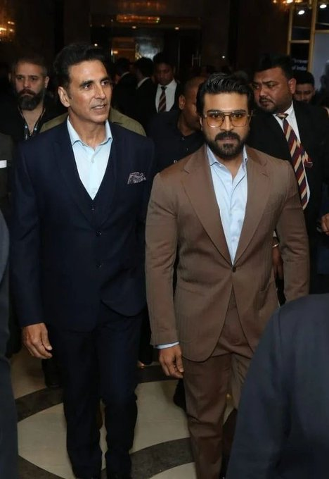 akkian_lifetime's tweet photo. #AkshayKumar aging like a fine wine 😎He looks same.
#HTLS2022 #HTLS2024 https://t.co/BZDb1hjSDD