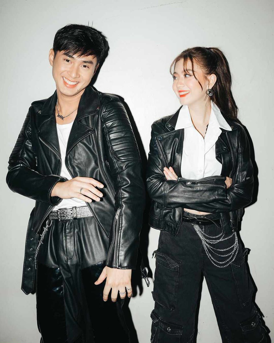 deaongsee's tweet photo. Nothing's fake— it's always genuine happiness when they are together. 

JMFYANG HATAW SaASAP
JMFYANG HATAW SaASAP https://t.co/MSG7LgbIH8