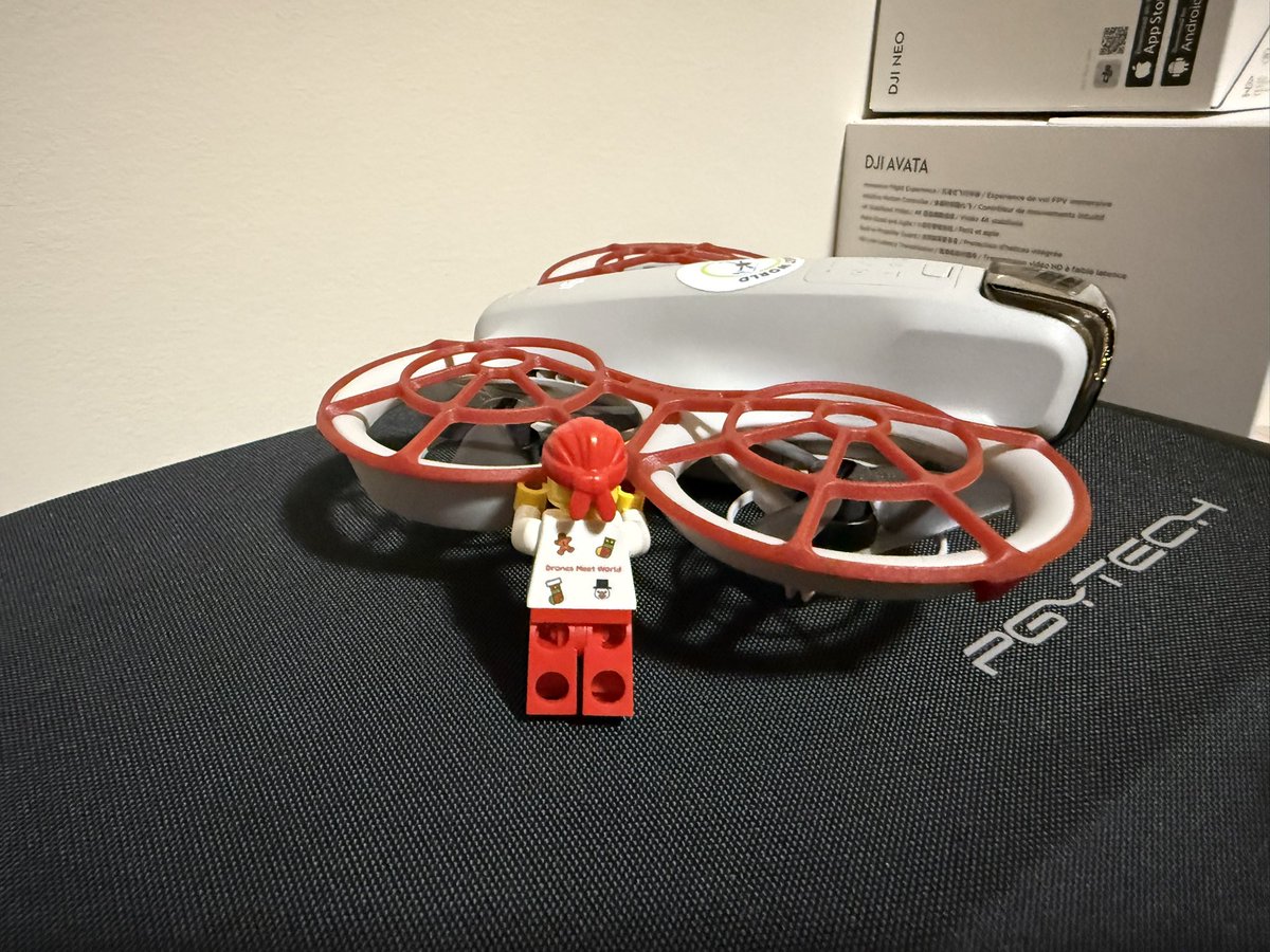 Feliz Christmas Merry Navidad tweet media