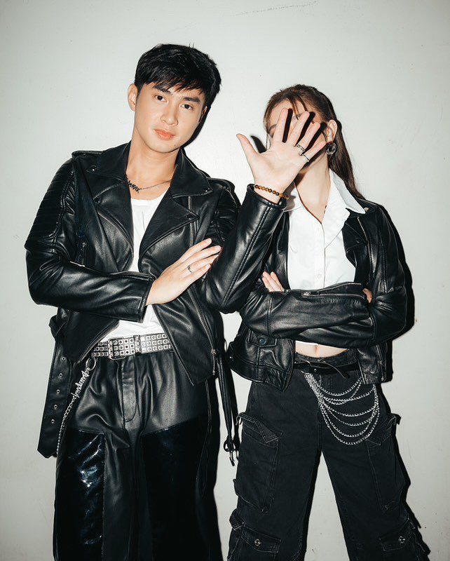 psngayondigital's tweet photo. ‘Pinoy Big Brother: Gen 11’ big winner na si Fyang Smith, nag-share sa Instagram ng ilang photos kasama ang former housemate na si JM Ibarra.

“thankyou for having us ASAP!! 💛💜,” sulat ni Fyang sa caption.

(Instagram/_iamsofiasmith) https://t.co/Zs9JFoP0Ve