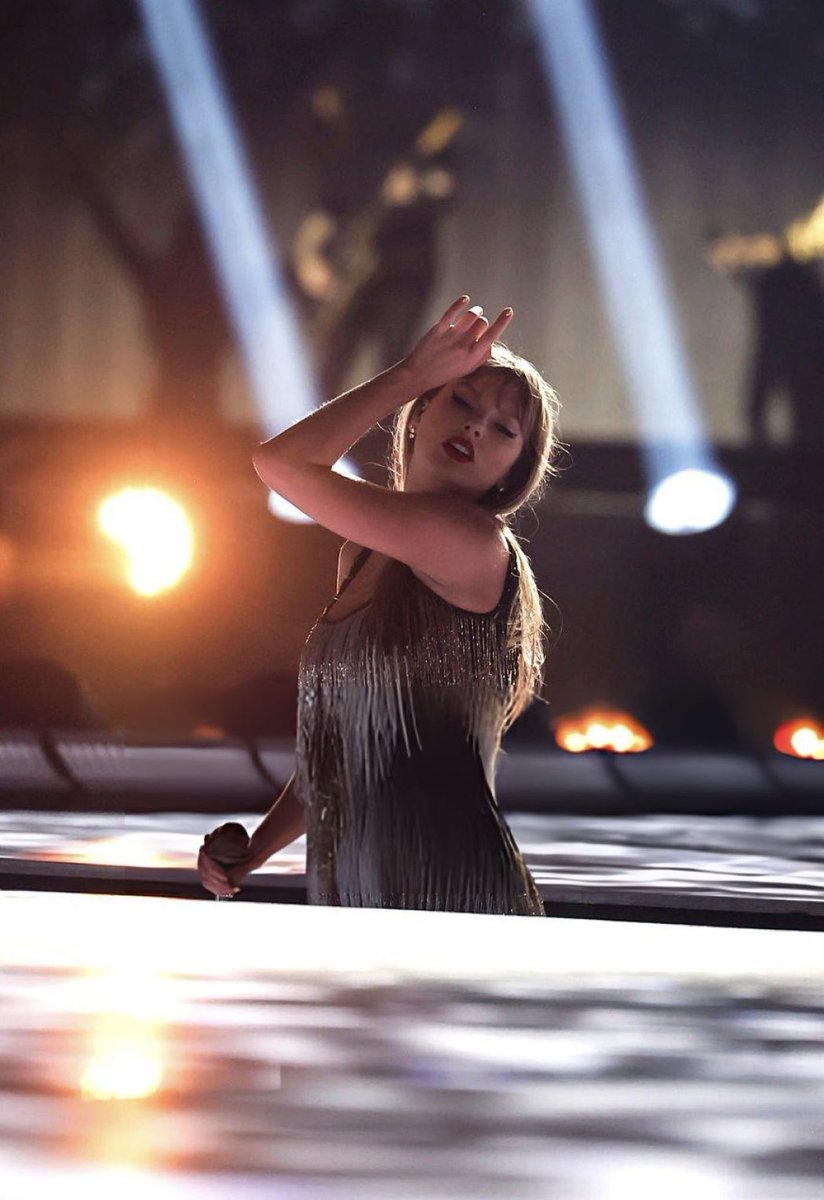 jay95105's tweet photo. @4k_taylorr Do you have this one🥺🥺 https://t.co/BkKE7bDVrJ