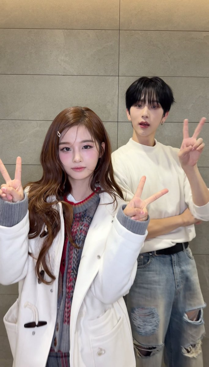 the_EPEX's tweet photo. [📹]
NMIXX 설윤님과 Only one in Universe🪐 #내가널택해 #온리유댄스 @NMIXX_official

Reels 🔗 https://t.co/me0oCPy9pI
TikTok 🔗 https://t.co/CBu4uJc1s2
Shorts 🔗 https://t.co/VRZZI52qWh

#EPEX #이펙스 #NMIXX #엔믹스 #설윤 #SULLYOON #EPEXChallenge #이펙스챌린지 #UNIVERSE #유니버스 #UNIVERSEChallenge
#유니버스챌린지 #위시 #금동현 #뮤 #아민 #백승 #에이든 #예왕 #제프