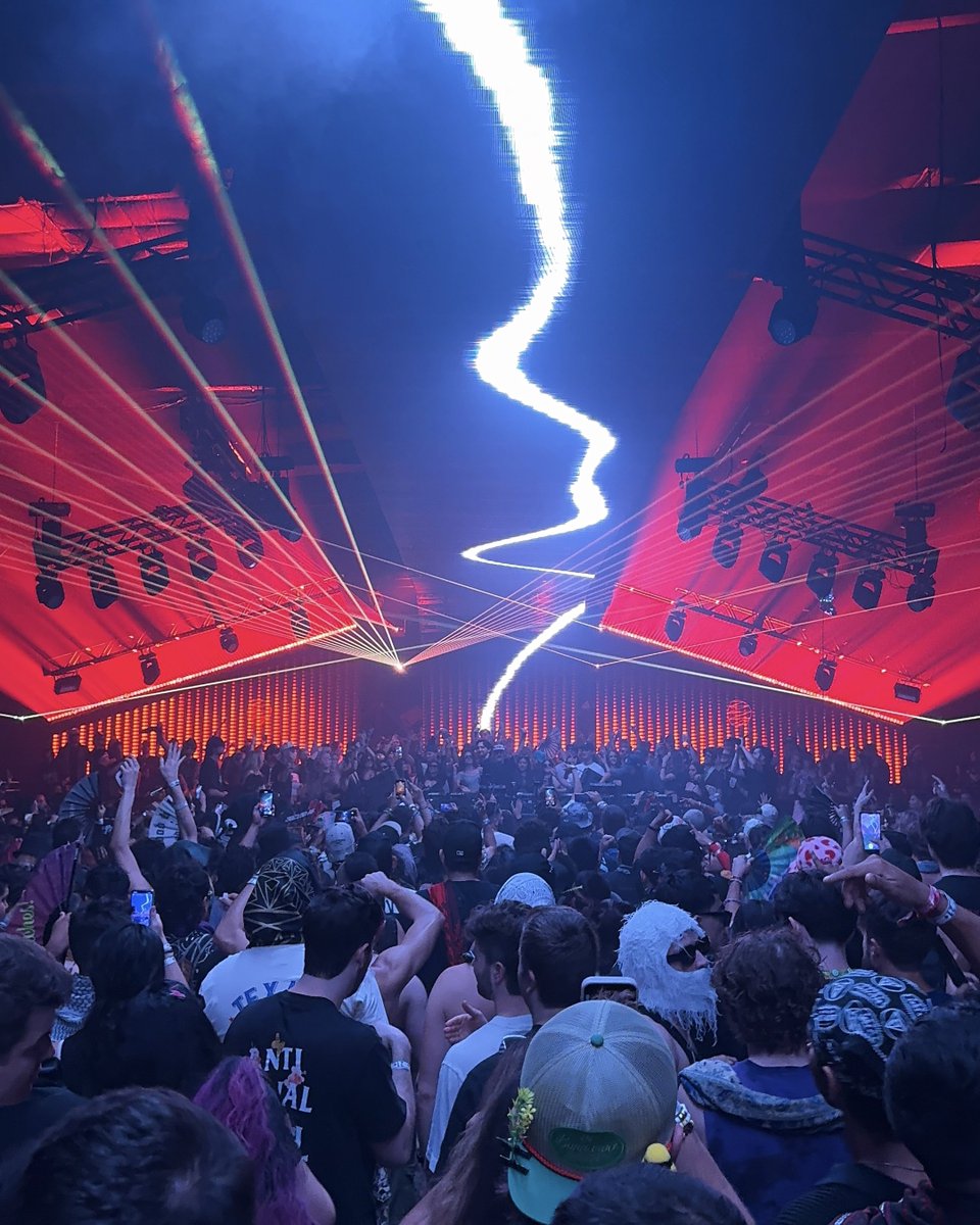 dancingastro's tweet photo. The set of the weekend so far: Max.

Recorded every ID as promised @maxstylermusic https://t.co/1wXtrhw7Wt