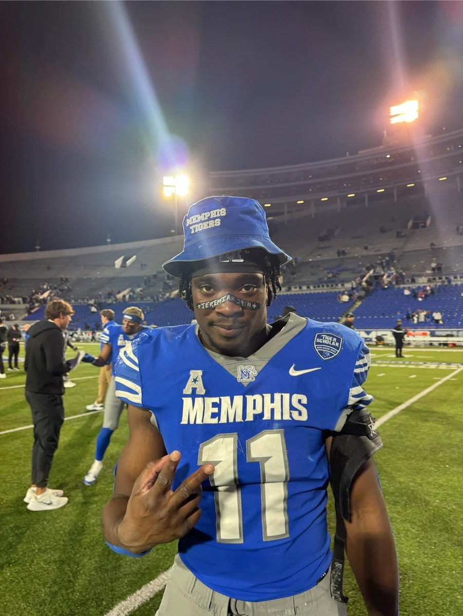 _ChandlerMartin's tweet photo. Great team win! I need help finding my guy John who gave me his bucket hat from the stands😂💙 @TigersAthletics https://t.co/eNSPfdUy1I