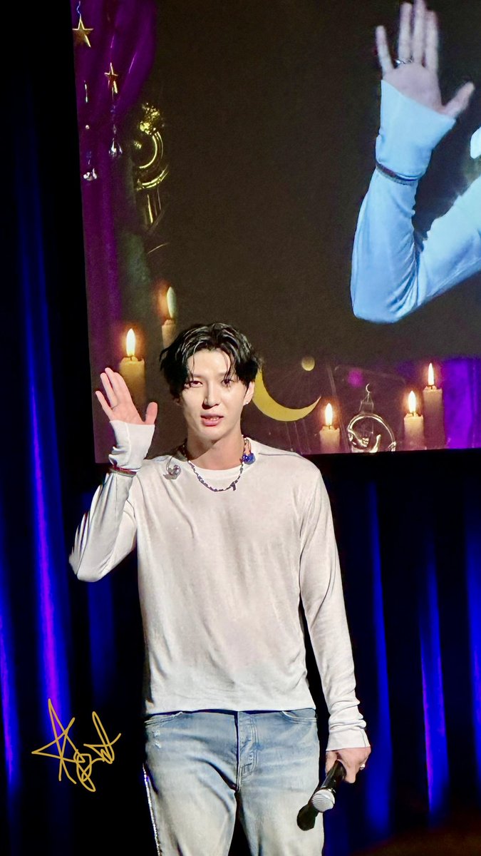 jungtwife's tweet photo. お疲れ様！めっちゃ楽しかったです！
また会いましょう。

#JUNGTAEKWOON #레오 #Leo #정택운　#LeoFanCon #TAKE운 #LEOVIXX #VIXX https://t.co/JXAaL1O23I