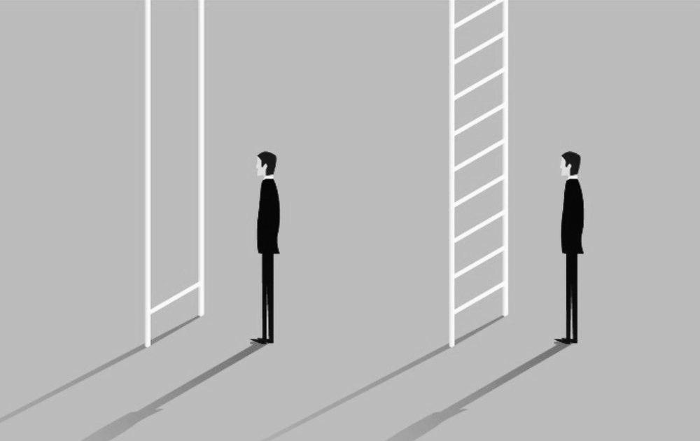 Bir toplumun ahlakını ne bozar? Negatif seleksiyon bozar. Peki, negatif seleksiyon nedir? İyiyi cezalandırmak, kötüyü ödüllendirmektir. Yalaka, ahlaksız, fırsatçı ve paragöz olanın önünü açıp rol model göstermek; dürüst, etik, çalışkan ve bilgili olanı engellemektir.