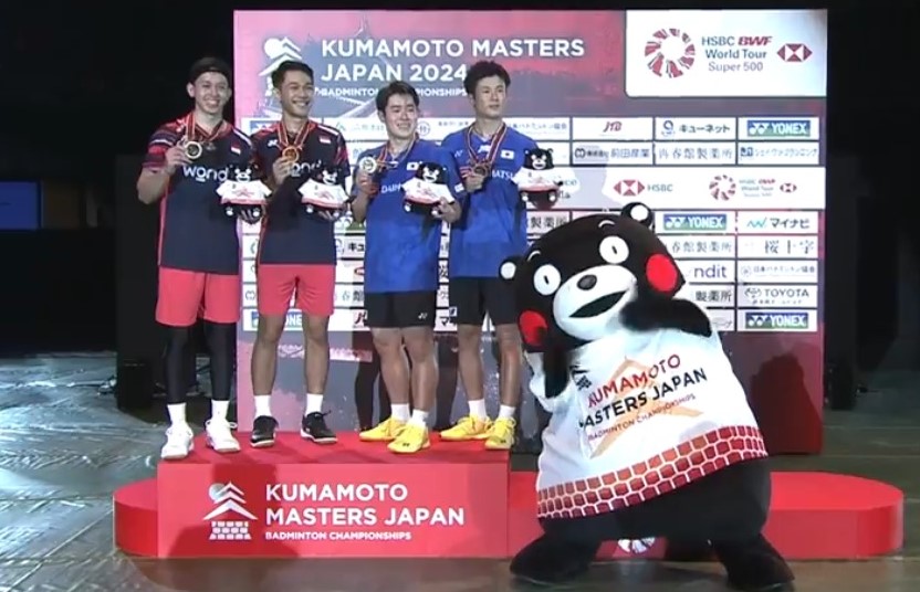 ainurohman's tweet photo. FAJAR ALFIAN

"Kami punya motivasi dan tekad lebih karena saya dan Rian sangat mengikuti perkembangan sepak bola Indonesia. Cukup sedih kemarin timnas kalah dari Jepang di Jakarta. Jadi di bulu tangkis, kami tidak mau menyerah, kami mau menang dari pasangan Jepang di rumahnya."  

FINAL Japan Masters 2024 
Fajar/Rian🇮🇩 vs Hoki/Kobayashi🇯🇵, 21-15, 17-21, 21-17. 

🗣️: PBSI