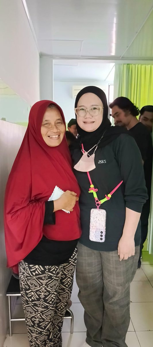 Dicucidulu's tweet image. Alhamdulillah cak Boby sudah sadar. InsaAllah kalau tidak ada halangan besok atau selasa akan di lakukan tindak oprasi. Mohon doanya ya man-teman.

Total donasi yg terkumpul dan sudah kami serahkan ke pihak keluarga sebesar 6jt.

Sekali lagi terimakasih banyak man-teman semua.