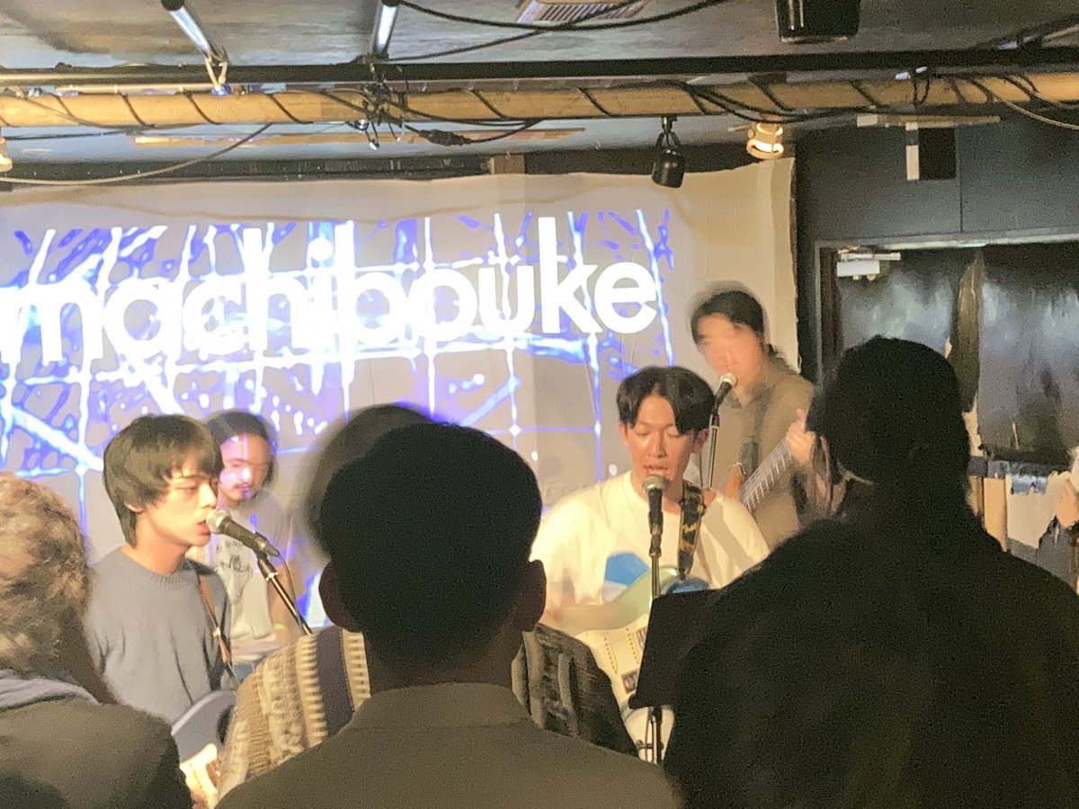 masayuk_'s tweet photo. 昨晩のbloom、ライブもDJもVJもお客さんも全て最高でした!DJも楽しくできました。ありがとうございました
#bloom #lostle #izumi #machibouke https://t.co/CyL0kYlOlk