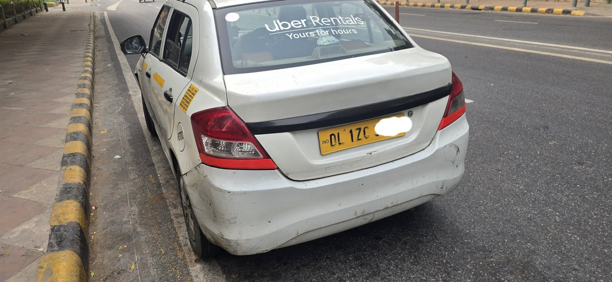 drkirthinath's tweet photo. @Uber_India This is how the Uber Premier cabs are in our National Capital New Delhi!! Dirty &amp; Smelly.. Many cabs are like this itself.. https://t.co/SWUDO1LdBU