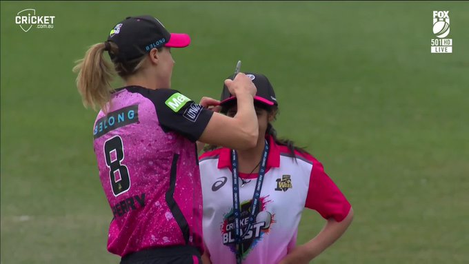 Fireworks everywhere 🎇 📹 Credits: Twitter/WBBL