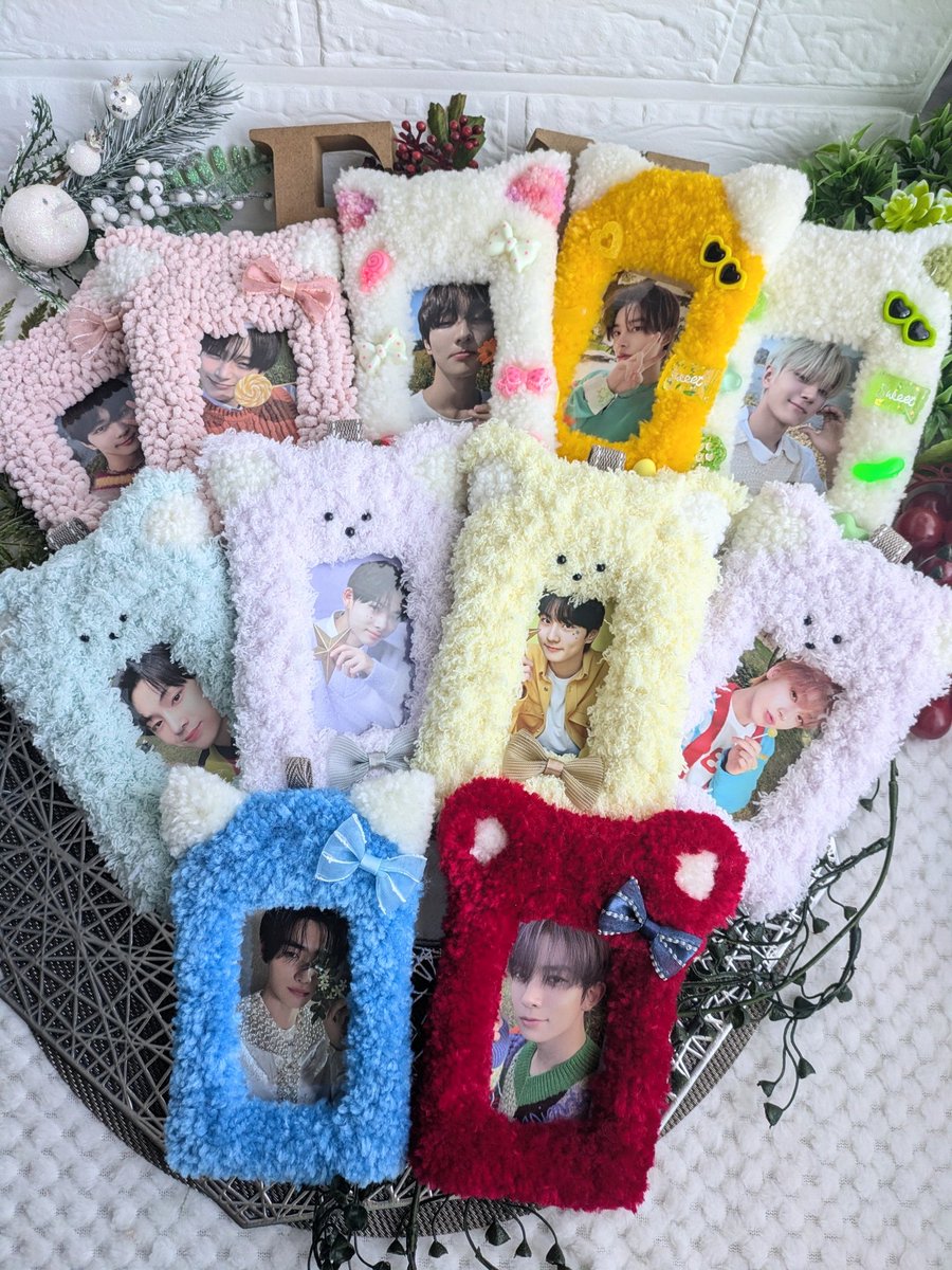 15monakan's tweet photo. ふわもこケース出品予告🐑
かわいい系のケースはどう？えないぷんカッコいい系のケースが多いからこういうのもいいね🩷って言ってもらえたから！
Chamber5のかわいいトレカ待ち！！
本日11月17日20時頃　minne　ひつじ最中にて出品予定
#ENHYPEN　#엔하이픈　#minne 
https://t.co/hlWja6bPaX https://t.co/vPiiEBqjBr