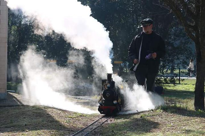 ParqueAlamillo's tweet image. Fines de semana en #ParqueAlamillo, diversión para todos con el Pequeño ferrocarril
Domingos  desde las 11:00 h.
🚂goo.gl/maps/7EVKz6VRM…
@Rocio_DiazJ  @Ayto_Sevilla @SevillaOcio @AAVVSanJeronimo @a_dondeir @JuntaSevilla @FomentoAND