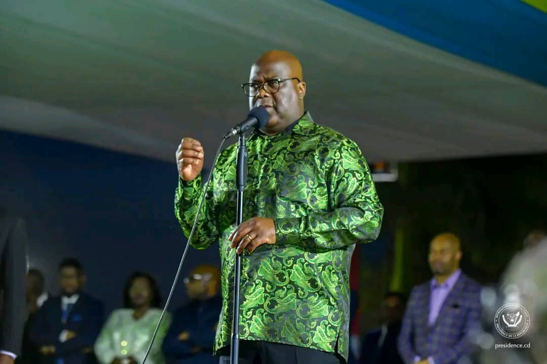 Seul mon pays où tous ne vas pas bien. Au nom des enfants du maniema nous disons non au changement de la constitution ni la modification la seule personne qui avait refuser de touche la constitution à l'époque de kabila mais elle veut encore toucher ? Vive le congo.